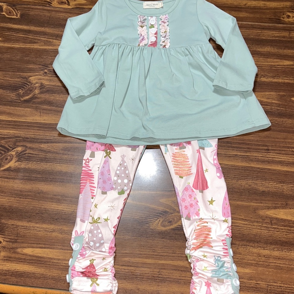 Marie Nicole clothing Soft Mint & Pink Christmas Trees Ruffle Outfit size large